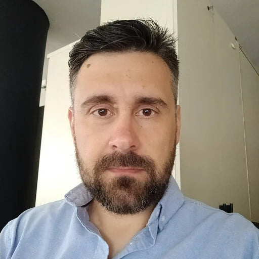 Lucas F. – Buenos Aires